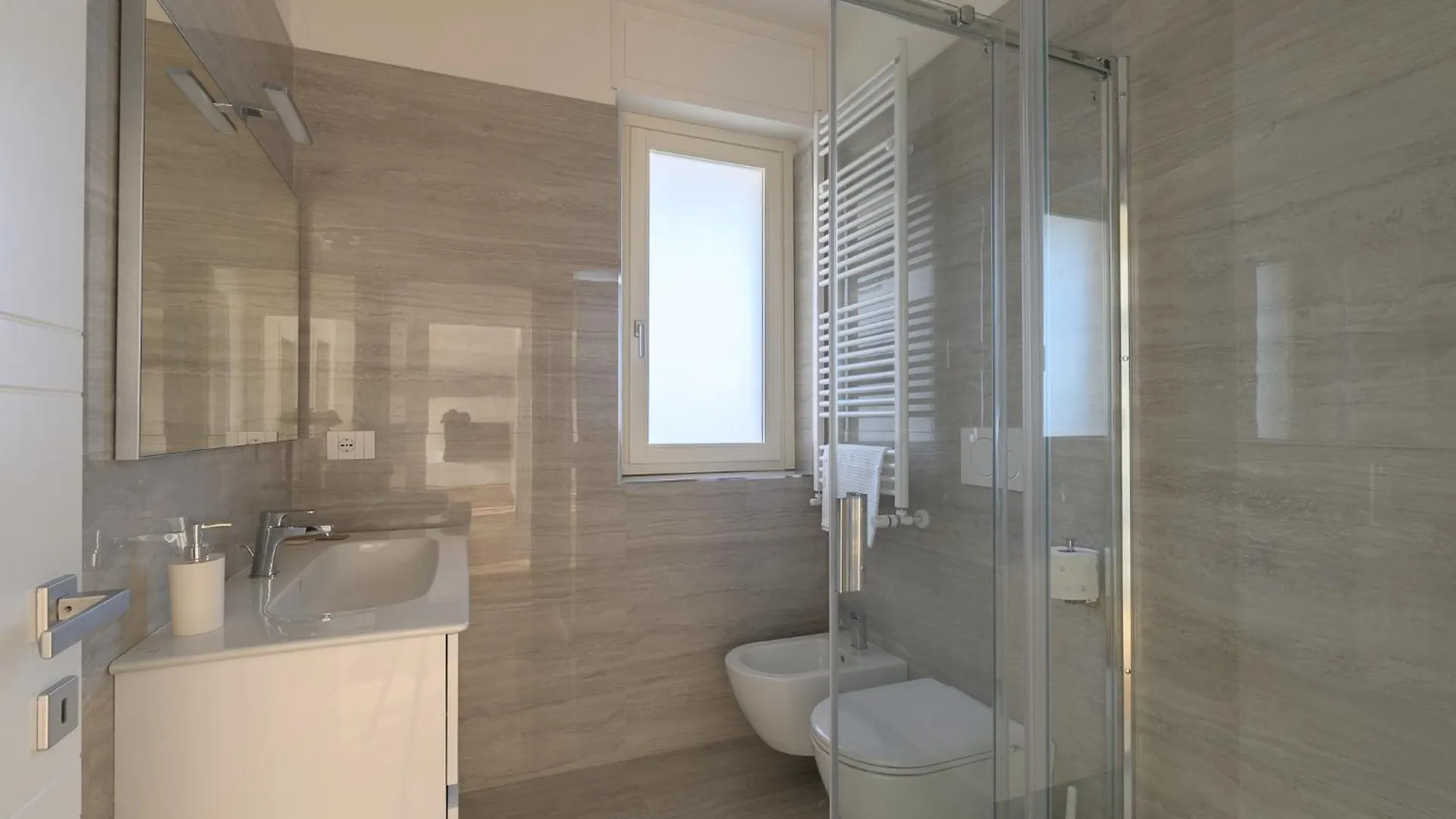 Alloggio Per Uso Turistico Roma Casal Bertone - Casa Del Sole