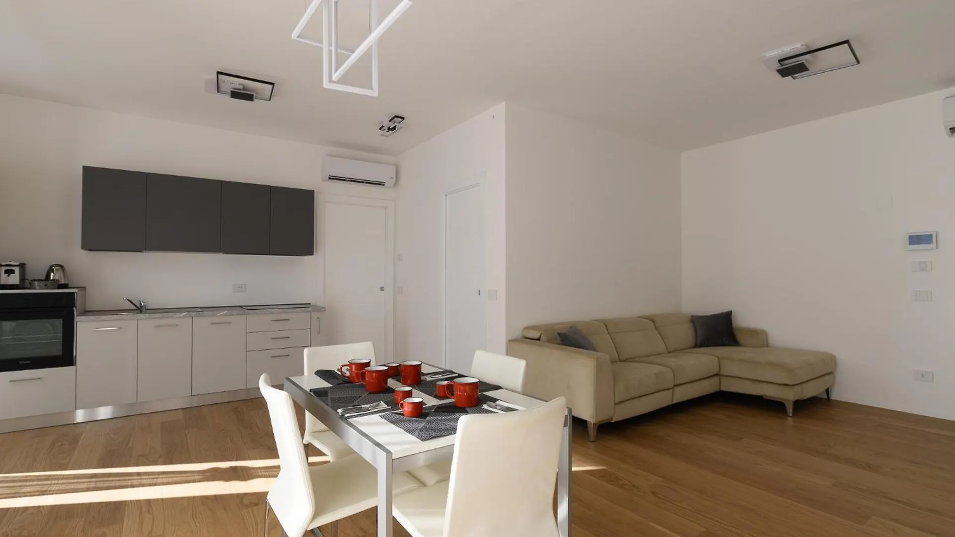 Apartment Alloggio Per Uso Turistico Roma Casal Bertone - Casa Del Sole